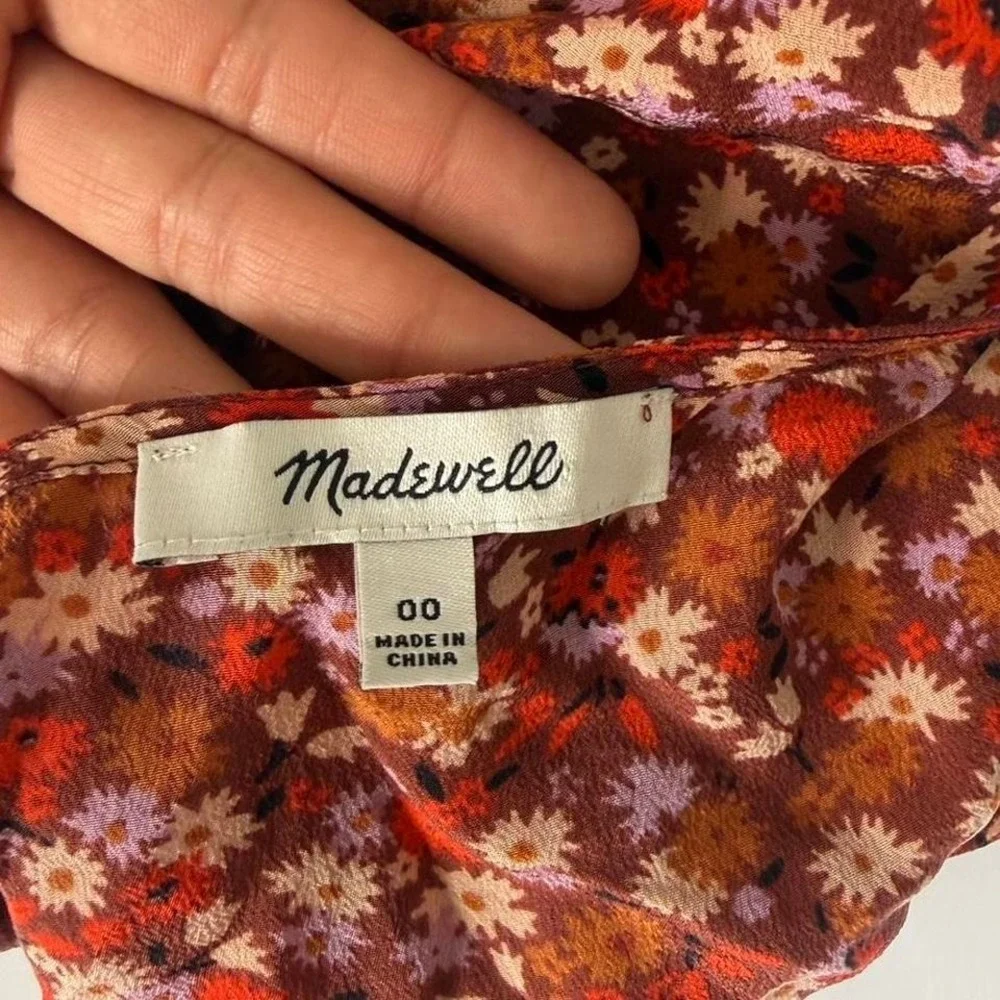 Madewell 100%‎ Silk Floral Blouse Tiny Floral Blouse with puff shoulders